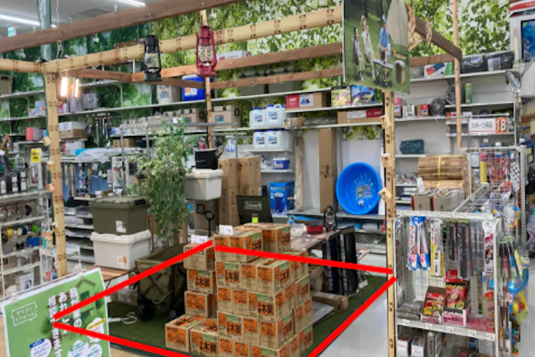 【ダイシン大富店】店内スペース プロモーションや物販に最適なホームセンター内階段前の催事イベントスペースの画像1