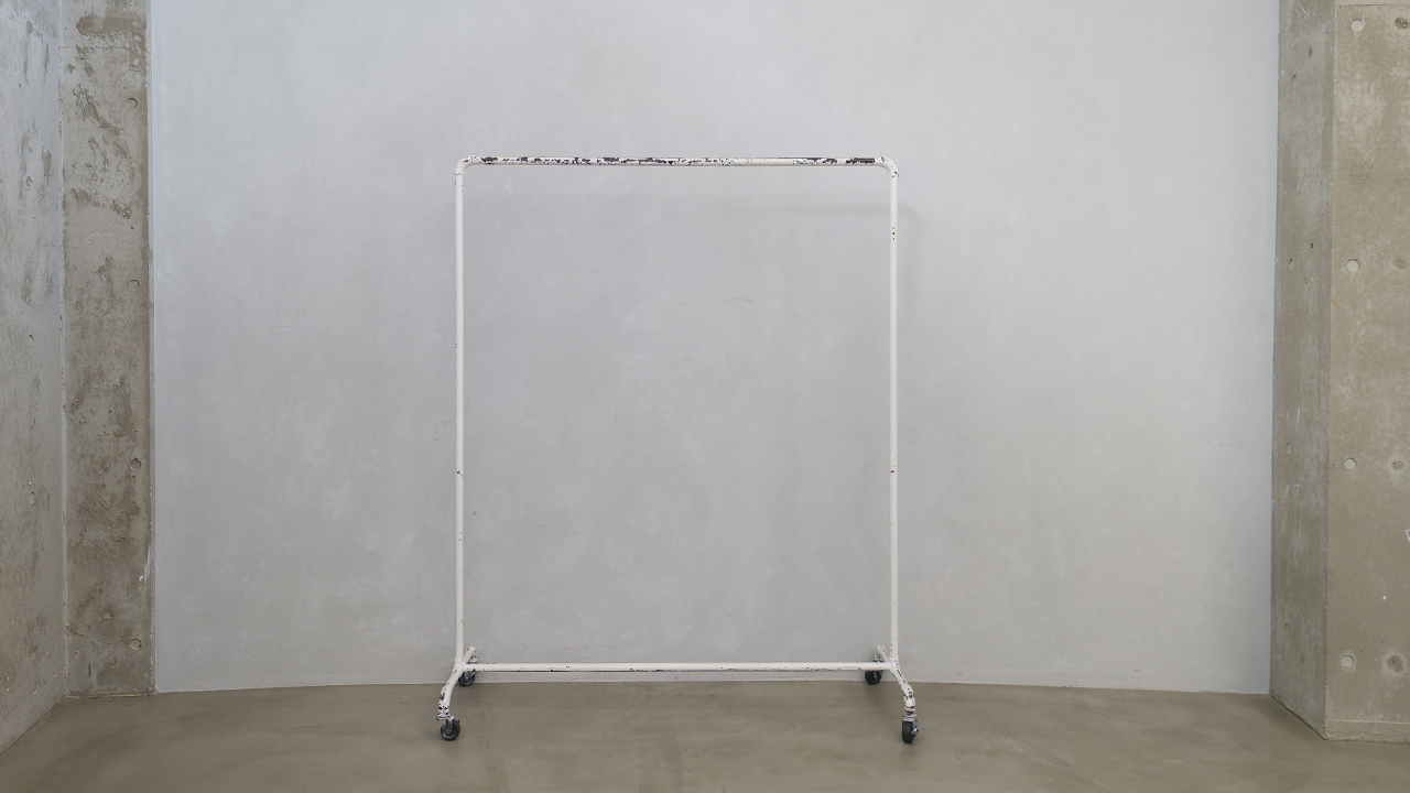 【代官山駅目の前】天井高最大8.6mを誇る120㎡の広々空間に差し込む自然光。展示会・受注会・商用撮影に最適な都会的ギャラリー