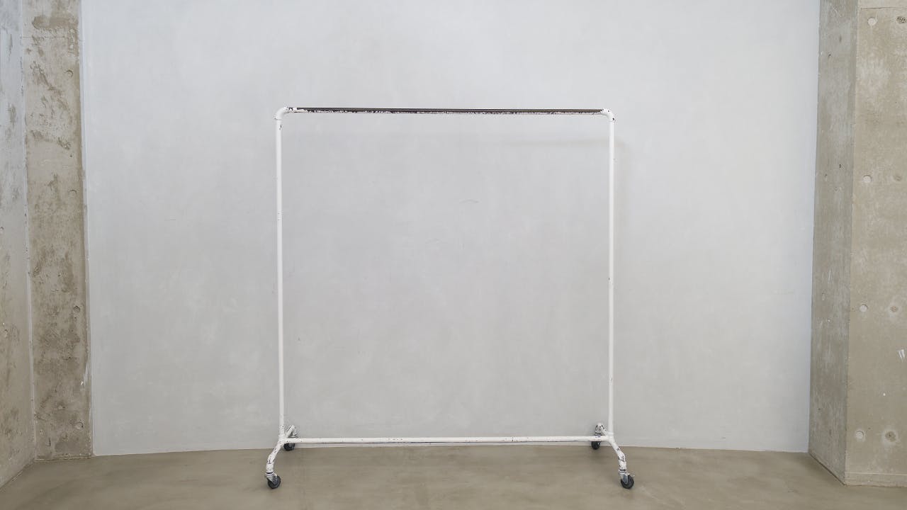 【代官山駅目の前】天井高最大8.6mを誇る120㎡の広々空間に差し込む自然光。展示会・受注会・商用撮影に最適な都会的ギャラリー