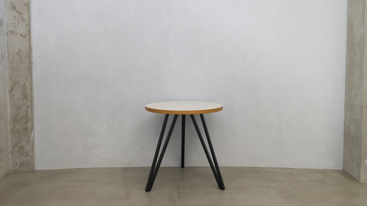 【代官山駅目の前】天井高最大8.6mを誇る120㎡の広々空間に差し込む自然光。展示会・受注会・商用撮影に最適な都会的ギャラリー