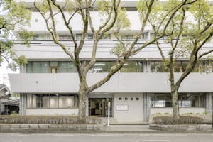 【宮崎駅エリア】個展やグループ展、アパレル関係の展示販売会に最適な文化の薫る楠並木通りにあるギャラリースペース