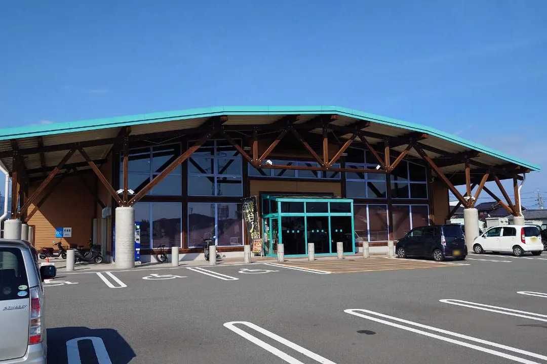 【ダイナム山口防府店】キッチンカーや各種プロモーションに最適なアミューズメント施設のイベントスペース