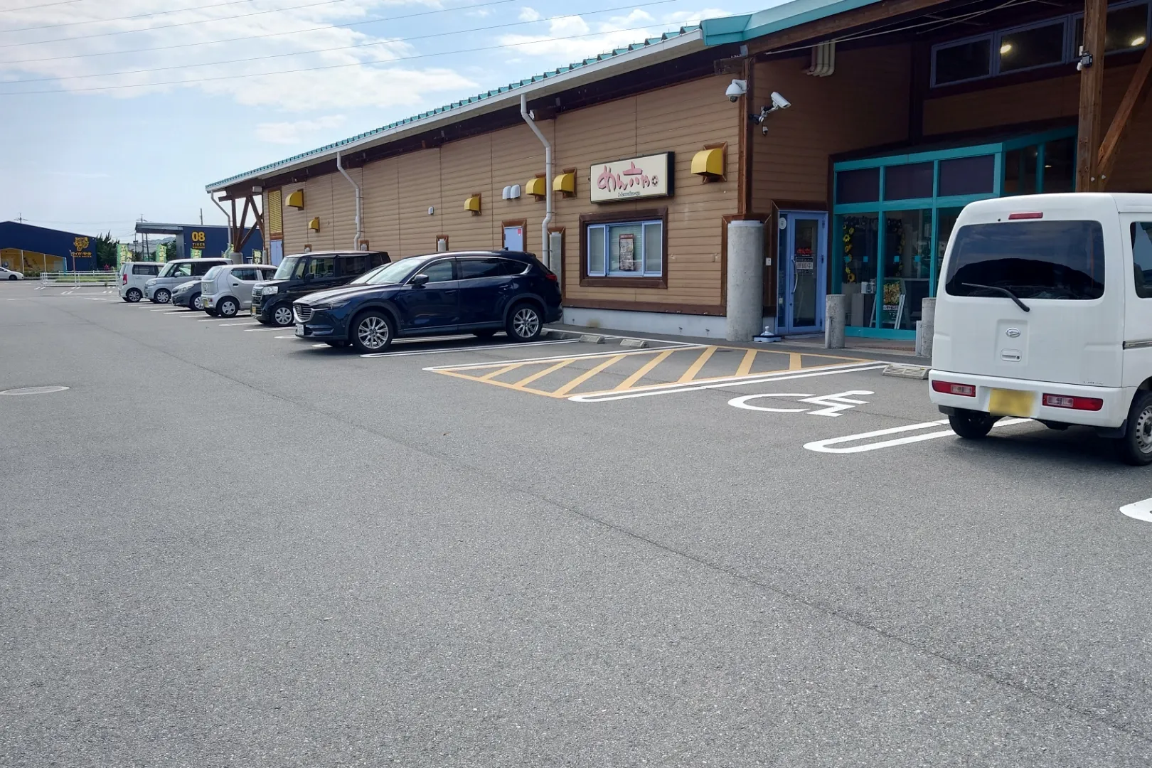 【ダイナム山口防府店】キッチンカーや各種プロモーションに最適なアミューズメント施設のイベントスペース