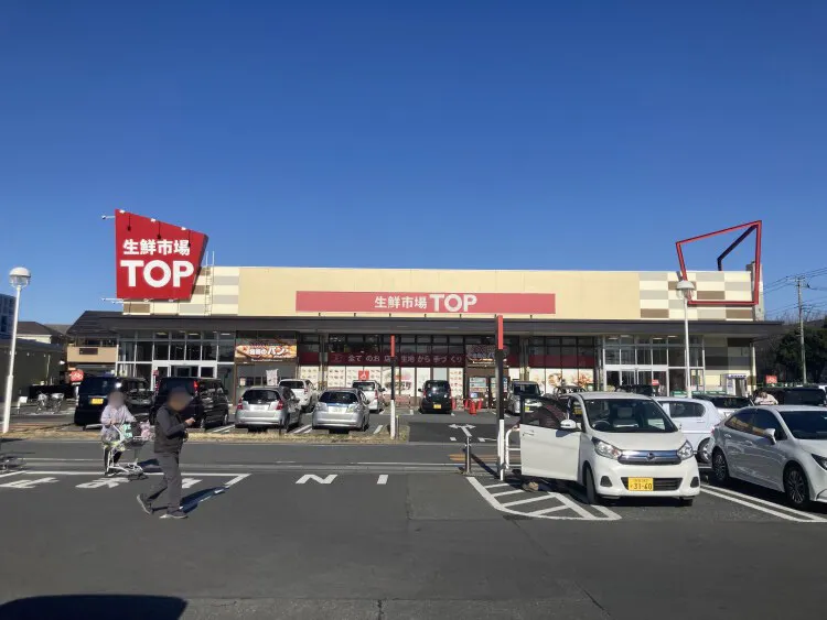 【生鮮市場TOP坂戸入西】プロモーションに利用可能な1階入り口付近駐車場1台分スペース(軒無し)