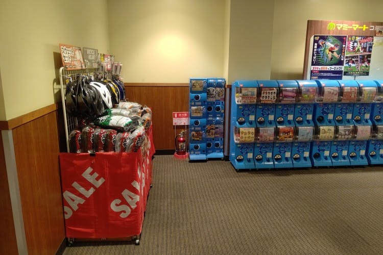 【マミーマート神明町】販促プロモーションに最適な1階エスカレーター横のイベントスペース