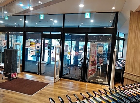 【イオンスタイル検見川浜】物販やプロモーションに適した駅チカショッピングセンターの1F正面入口前のスペースの画像5