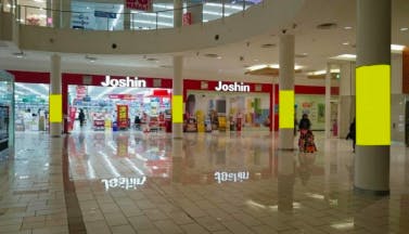 【イオンモール草津】モール内広告 柱巻きの画像