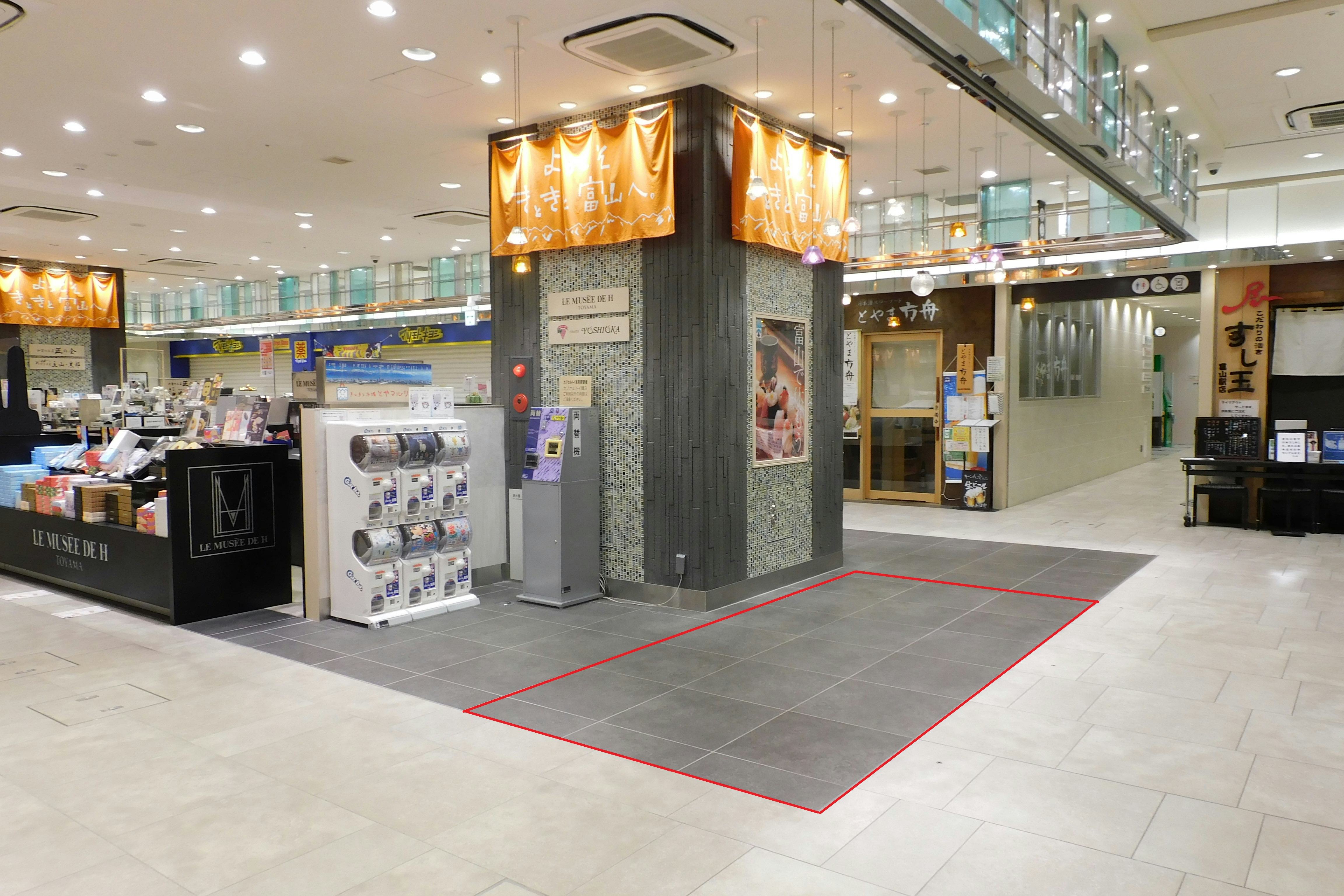 【とやマルシェ】JR富山駅直結のポップアップ利用に適したイベントスペース