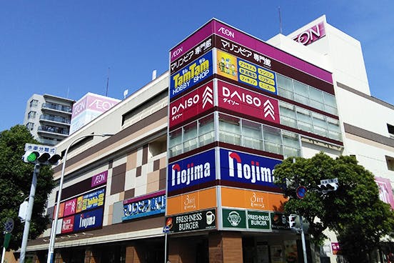 【マリンピアショッピングセンター専門館】各種プロモーションや物販、食物販のポップアップストアに最適な1F正面入口柱横の催事イベントスペース