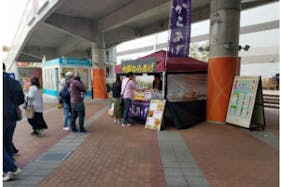 【もりのみやキューズモールBASE】「②1F セントラルスクエア前中央(CS前中央)」屋根下で四方から通行客に視認されやすい食物販やPRプロモーション向けの人気イベントスペース