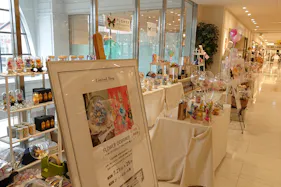 【アミュプラザおおいた】ファッション関係の雑貨や、アパレル商品の物販催事に適したコンパクトなイベントスペース2F POPUPスペース(共用部)