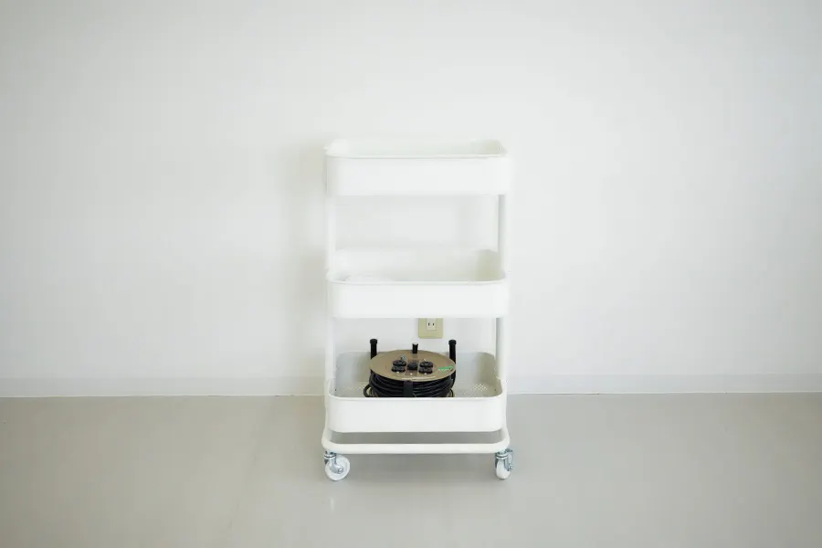 【藤森駅2分】白壁×自然光の撮影スタジオ｜コスプレ・ポートレート・SNS撮影向け｜更衣室あり・メイク利用可