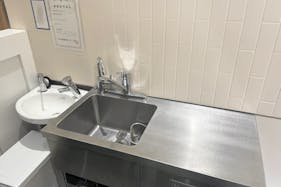 【神戸マルイ】1階カレンダリウムF02【食物販・簡易調理可】イートインスペース目の前、冷蔵ケース・冷蔵ストッカー完備