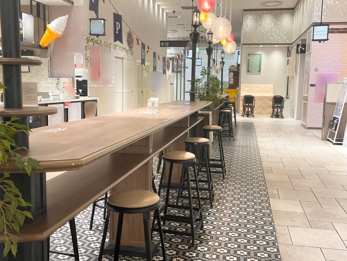 【神戸マルイ】1階カレンダリウムF02【食物販・簡易調理可】イートインスペース目の前、冷蔵ケース・冷蔵ストッカー完備