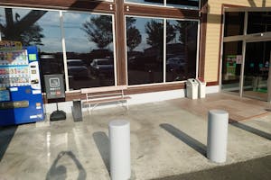 【ダイナム福井丸岡店】物販や各種プロモーションに最適なアミューズメント施設のイベントスペース(出入口横)