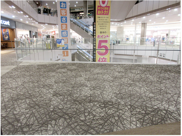 【イオンモール新小松】2F 華広場吹抜け