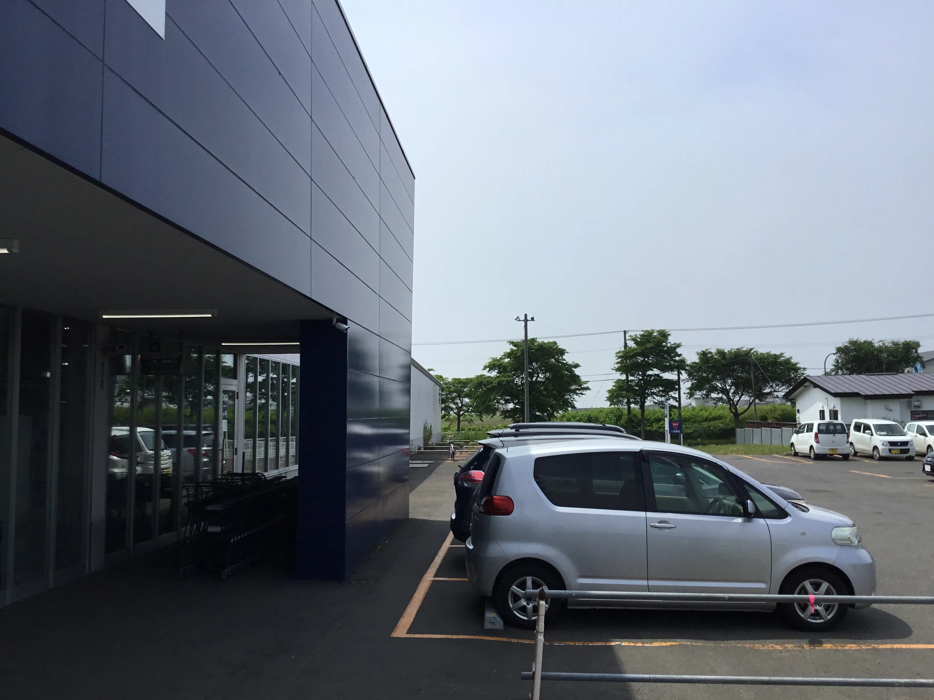 【スーパーセンタートライアル益浦店】キッチンカー(調理営業)出店限定/屋外スペース
