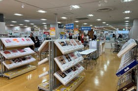 【西友 清瀬店】3Fレジ横ギフト売場 プロモーション用途や物販、食物販のポップアップストアに最適なスーパー店内催事イベントスペース