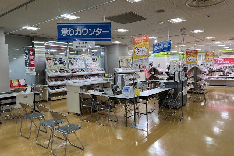 【西友 清瀬店】3Fレジ横ギフト売場 プロモーション用途や物販、食物販のポップアップストアに最適なスーパー店内催事イベントスペースの画像2