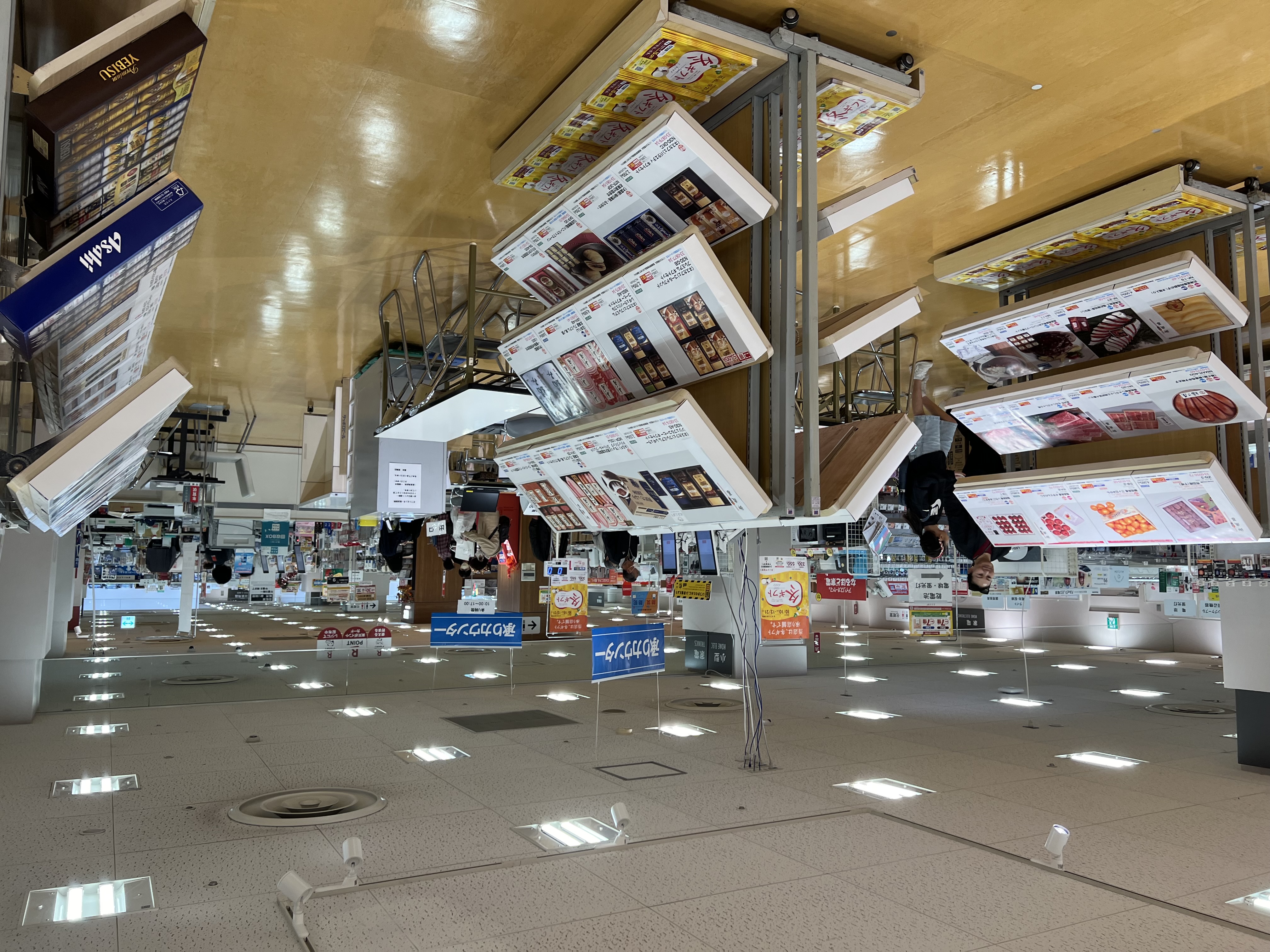 【西友　清瀬店】3Fレジ横ギフト売場　プロモーション用途や物販、食物販のポップアップストアに最適なスーパー店内催事イベントスペース ※2026/6/1(月)～8/16(日)期間：3F下りエスカレーター脇