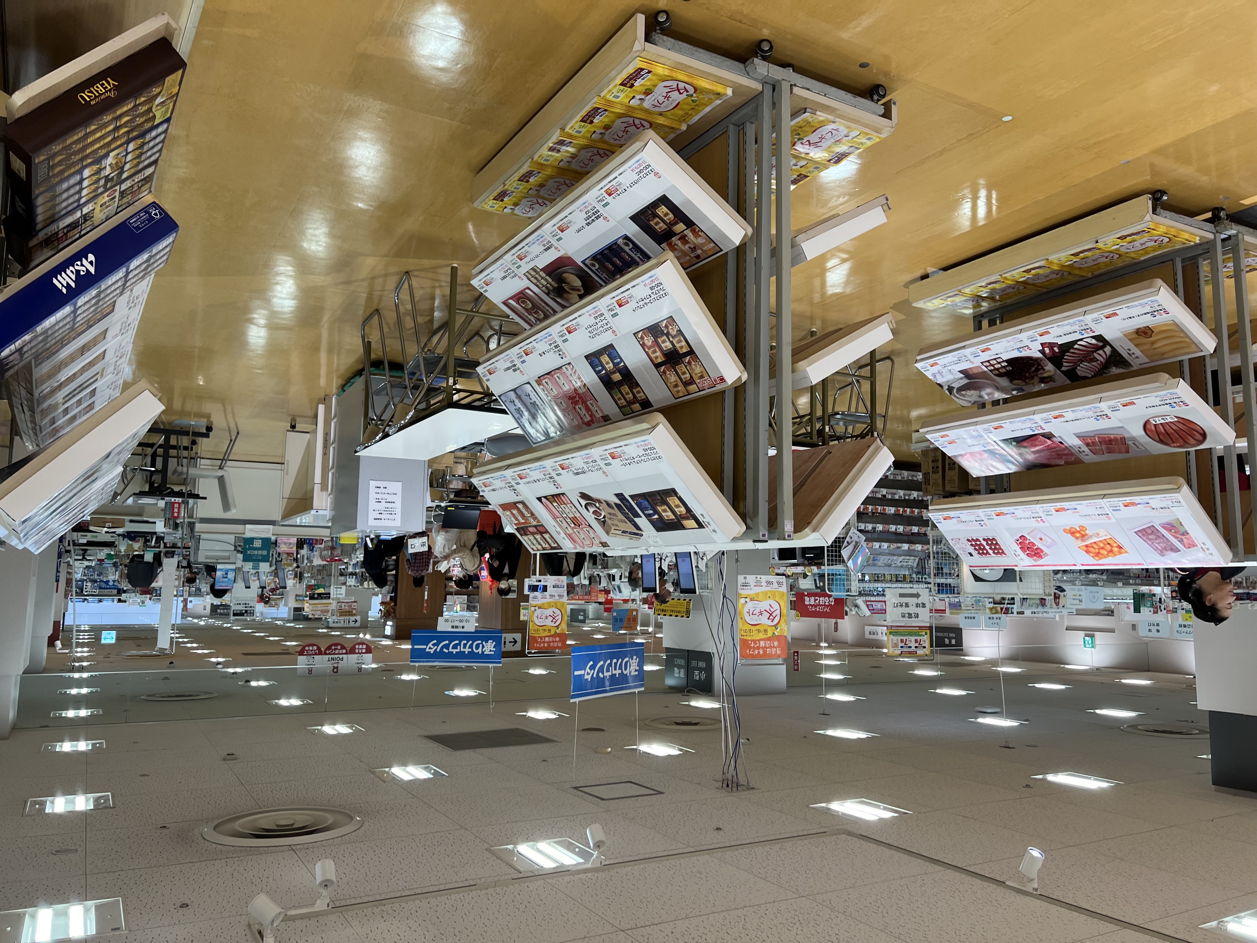 【西友　清瀬店】3Fレジ横ギフト売場　プロモーション用途や物販、食物販のポップアップストアに最適なスーパー店内催事イベントスペース ※2026/6/1(月)～8/16(日)期間：3F下りエスカレーター脇