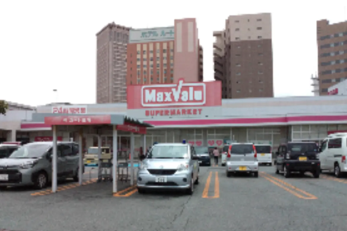 【マックスバリュ山形駅西口店】くつろぎスペース前の一部(店内ギャザリングスペース前の一部) 販促プロモーションや物販に最適なスーパー店内催事イベントスペース