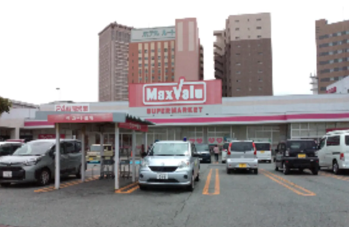 【マックスバリュ山形駅西口店】くつろぎスペース前の一部（店内ギャザリングスペース前の一部） 販促プロモーションや物販に最適なスーパー店内催事イベントスペース