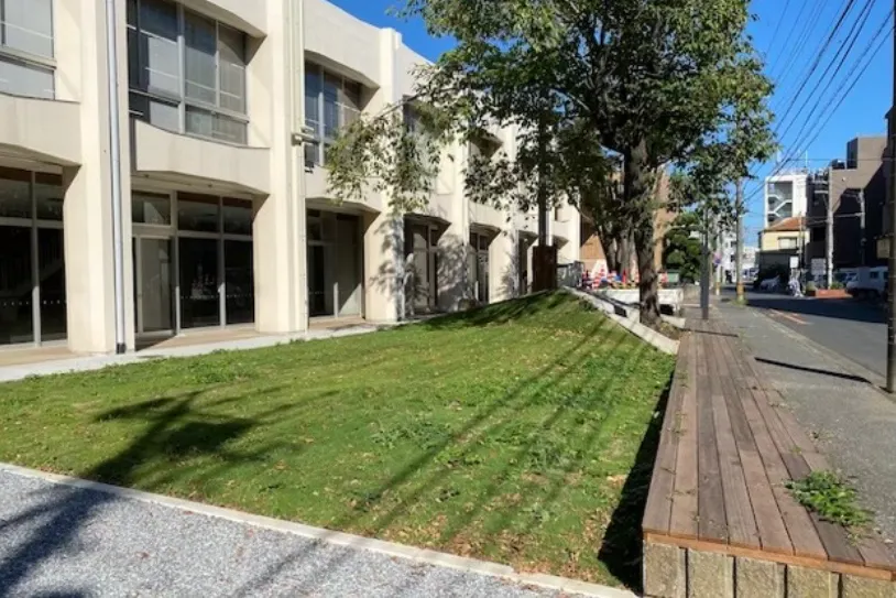 【Bibli】マルシェ等の物販や展示会に最適な複合施設内にある視認性の高い2つの屋外イベントスペース(全面/315㎡)