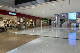 【イオンモール川口】1F センターコート横