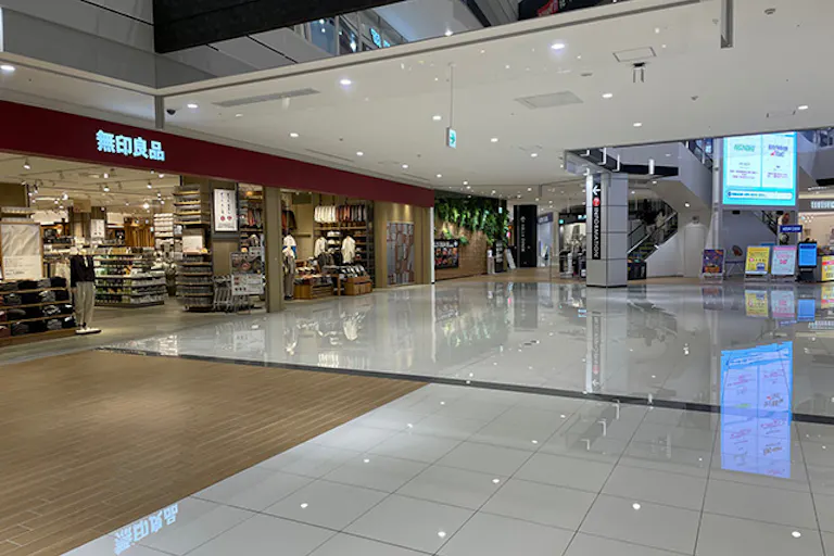 【イオンモール川口】1F センターコート横の画像1