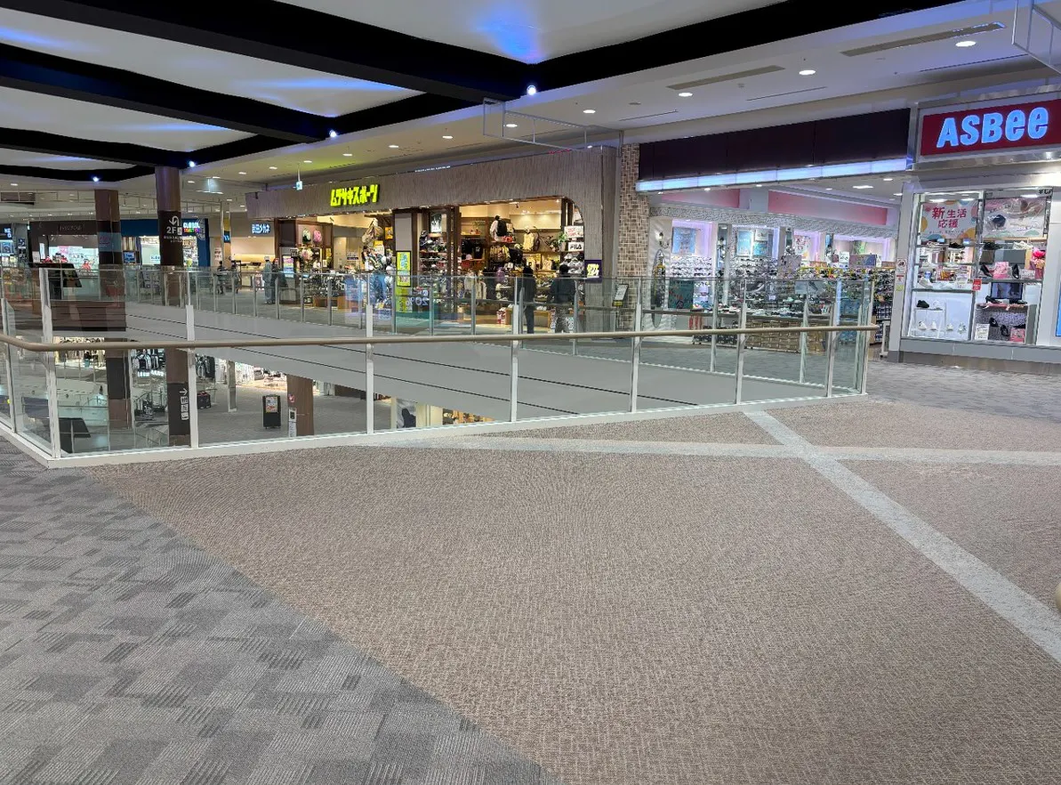 【イオンモール福津】3階 センターブリッジ(アスビー前)