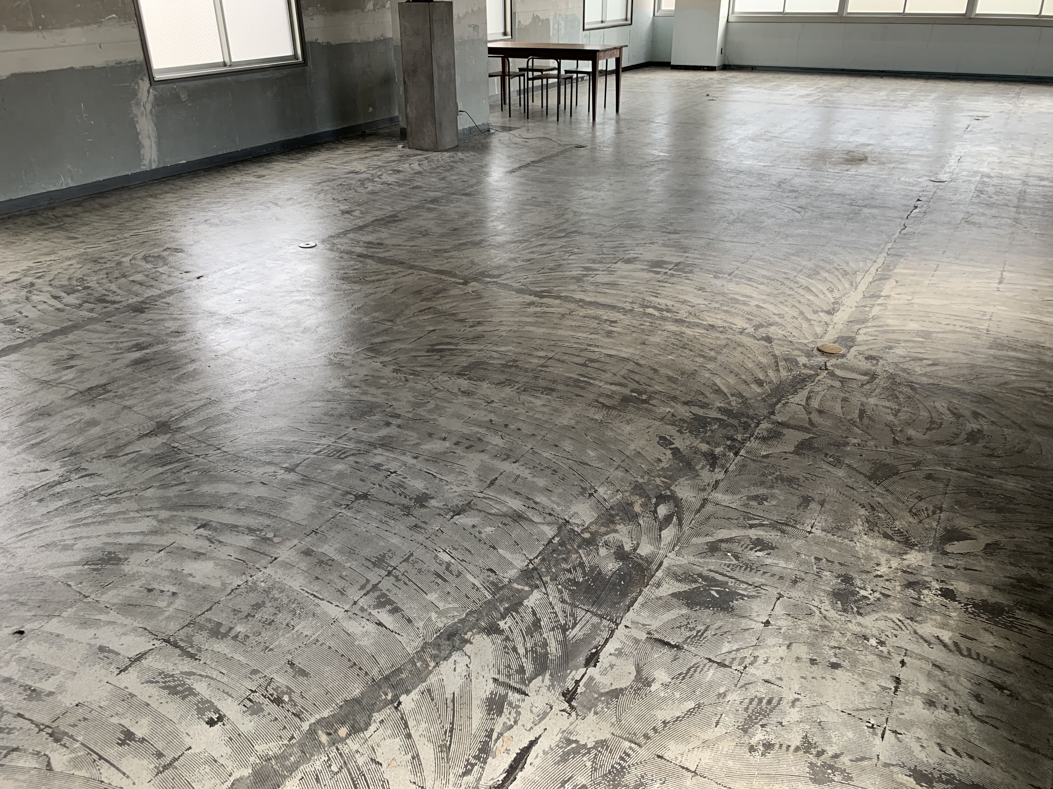 【鷹野橋駅7分】展示会やクローズドイベントに適したコンクリート造りのイベントスペース