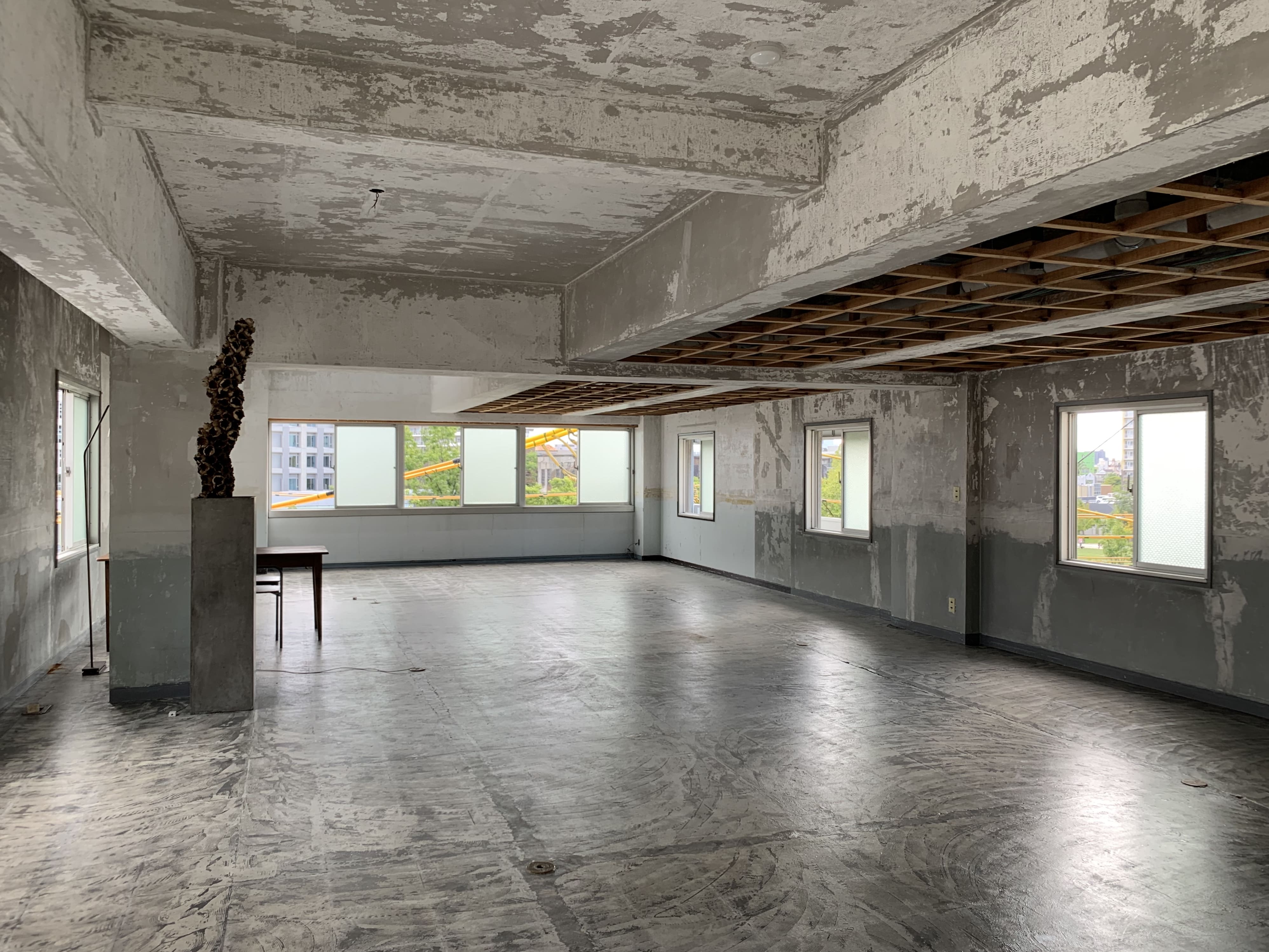 【鷹野橋駅7分】展示会やクローズドイベントに適したコンクリート造りのイベントスペース