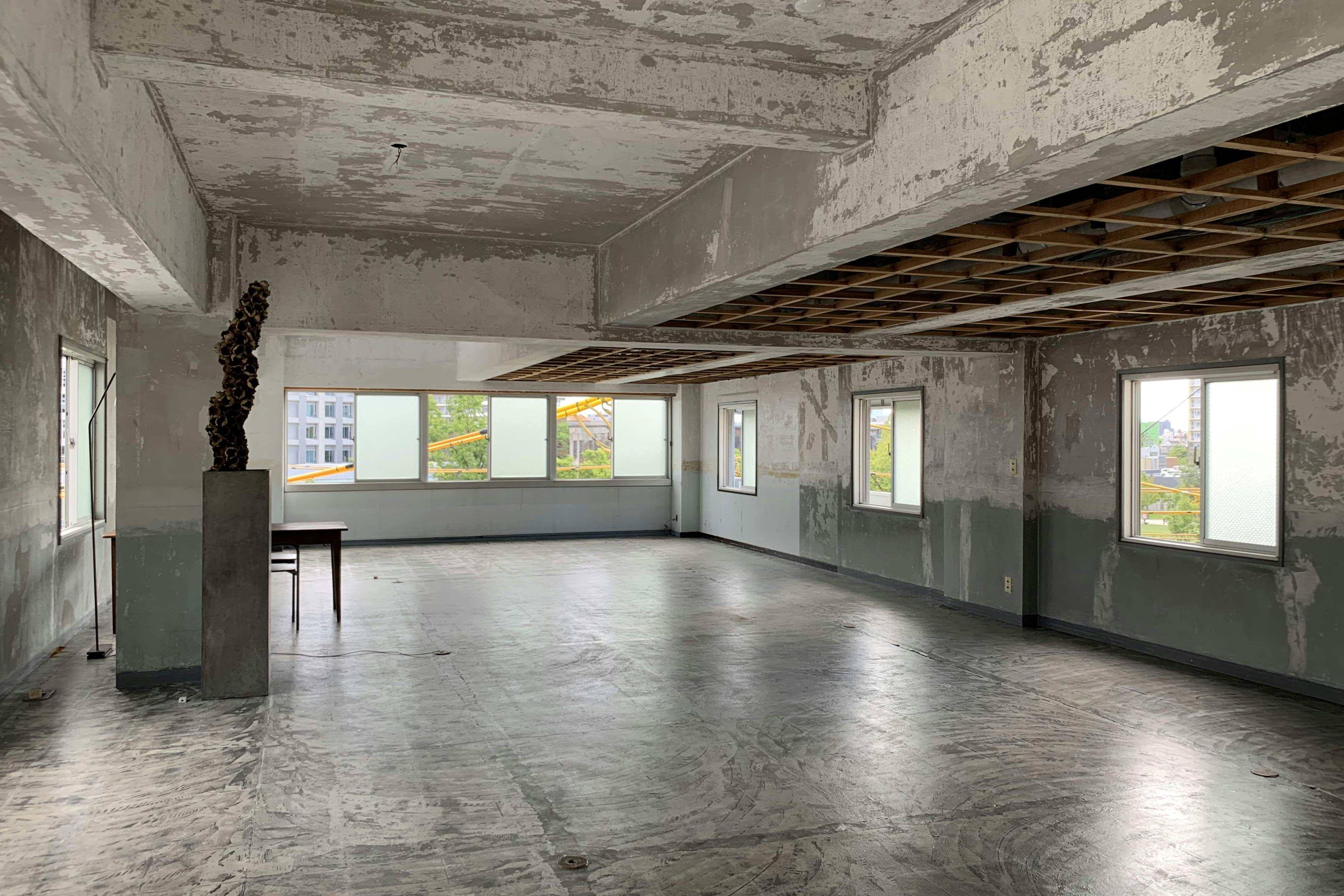 【鷹野橋駅7分】展示会やクローズドイベントに適したコンクリート造りのイベントスペース