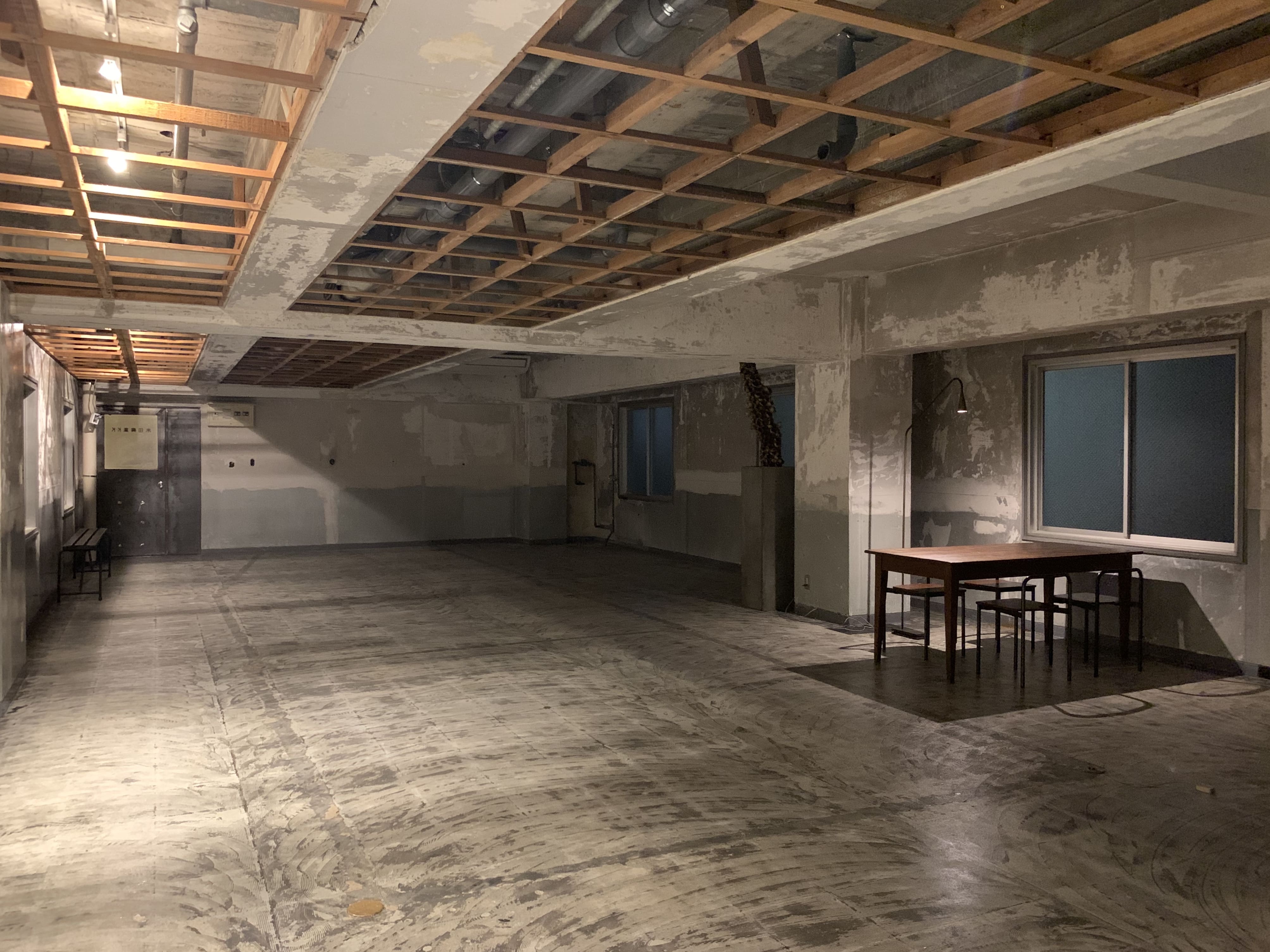 【鷹野橋駅7分】展示会やクローズドイベントに適したコンクリート造りのイベントスペース