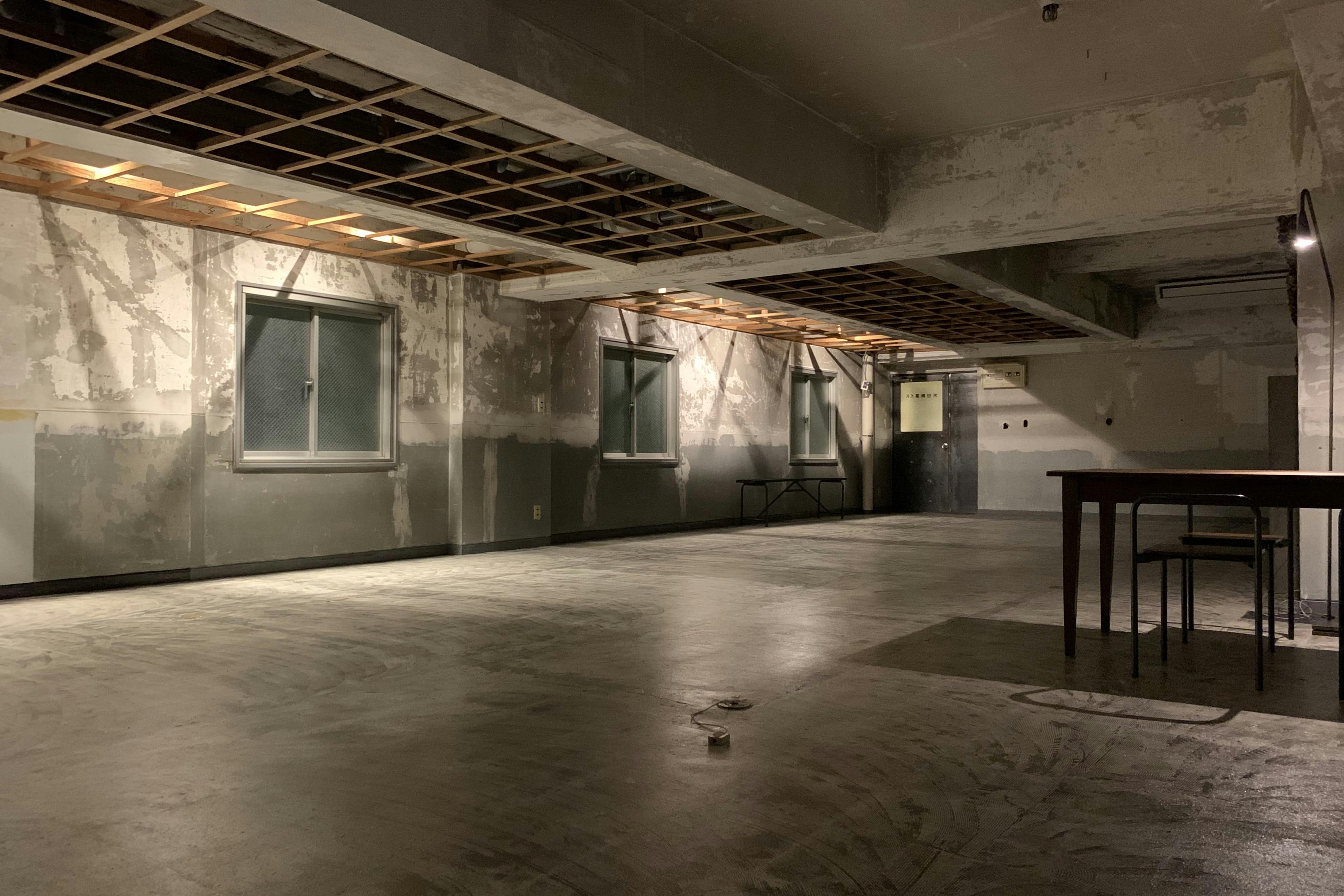 【鷹野橋駅7分】展示会やクローズドイベントに適したコンクリート造りのイベントスペース