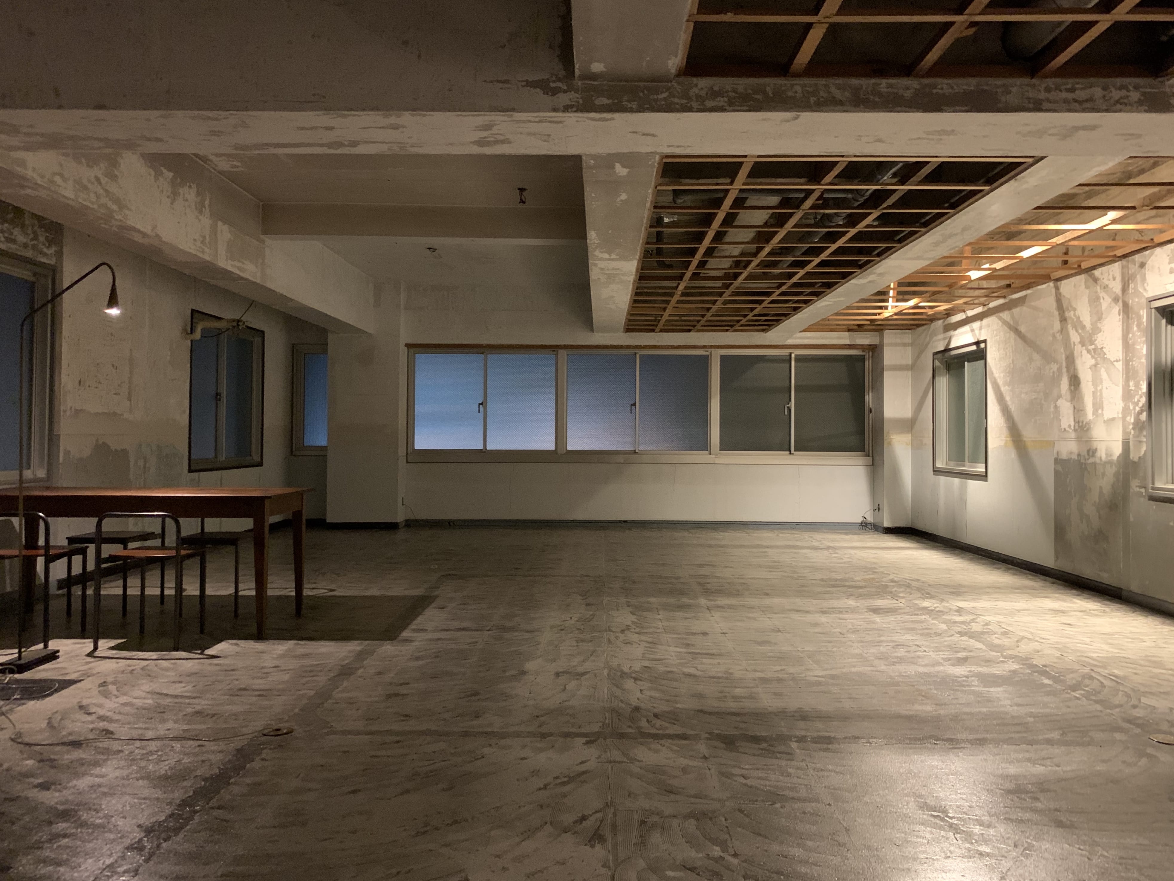 【鷹野橋駅7分】展示会やクローズドイベントに適したコンクリート造りのイベントスペース