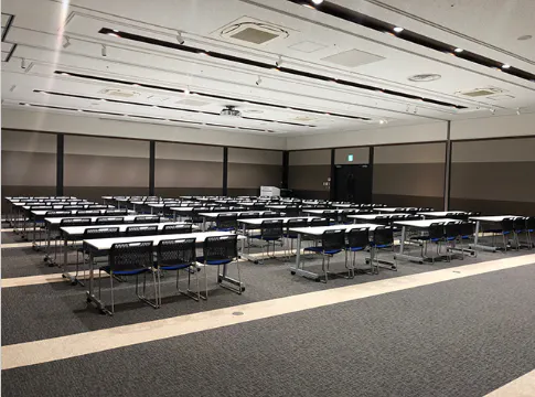 【イオンモール神戸南】イオンホールB（モニター側）