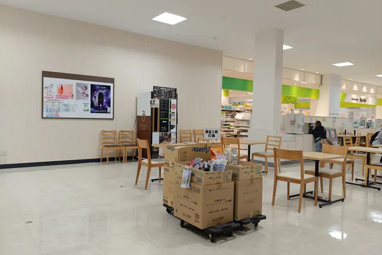 【イオン石巻駅前店】イートインコーナー奥催事スペース 販促プロモーションや物販に最適なスーパー店内催事イベントスペースの画像4