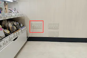 【イオン石巻駅前店】イートインコーナー奥催事スペース 販促プロモーションや物販に最適なスーパー店内催事イベントスペース