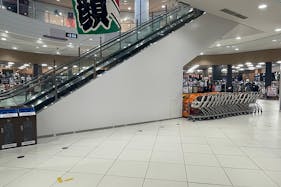 【イオンモール春日部】1F 藤の広場 裏 特設スペース