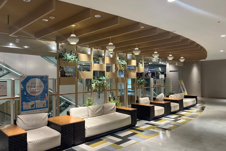 【ノースポート・モール】「5F-1区画(レストスペース)」ポップアップストアやプロモーションに適したエスカレーター前イベントスペースの画像2