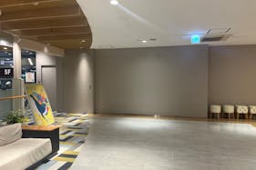 【ノースポート・モール】「5F-1区画(レストスペース)」ポップアップストアやプロモーションに適したエスカレーター前イベントスペース