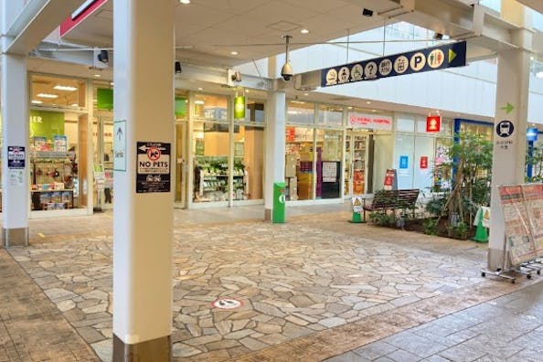 【ララガーデン春日部】ポップアップストアや展示会に適したショッピングモール1Fのコンパクトなスペース(総合案内所前)