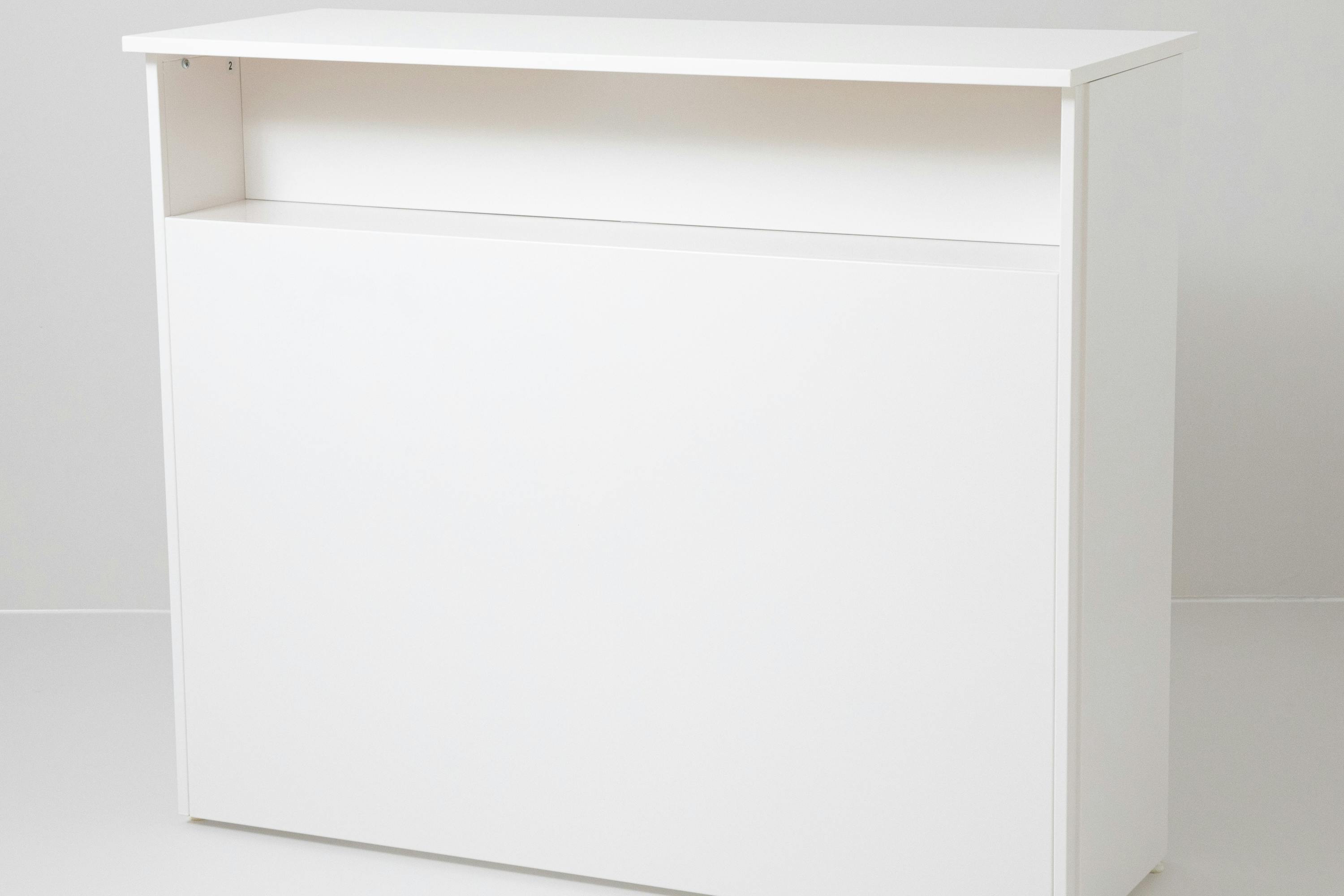 【北参道駅10分】展示会やポップアップストアに最適なシンプルな白の空間と光を取り込める全面ガラスが特徴的なスタジオ