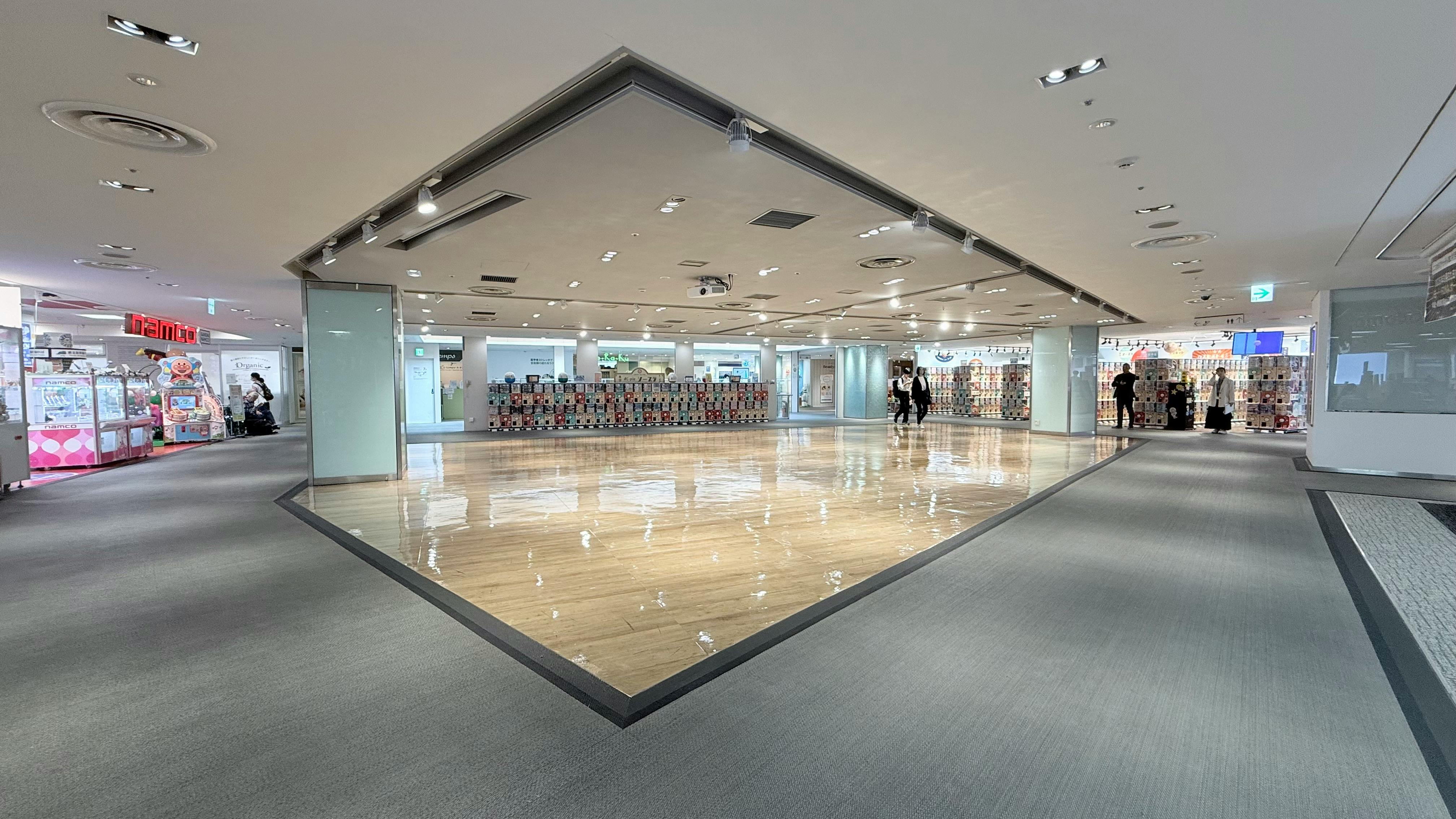 【東急プラザ蒲田】「7Fイベントスペース」視認性抜群で、物販からPRプロモーション・展示会・相談会まで利用可能な広々としたイベントスペースの画像