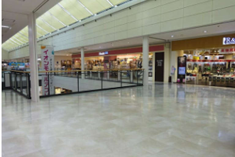 【イオンモール川口前川】アスビー前ブリッジの画像2