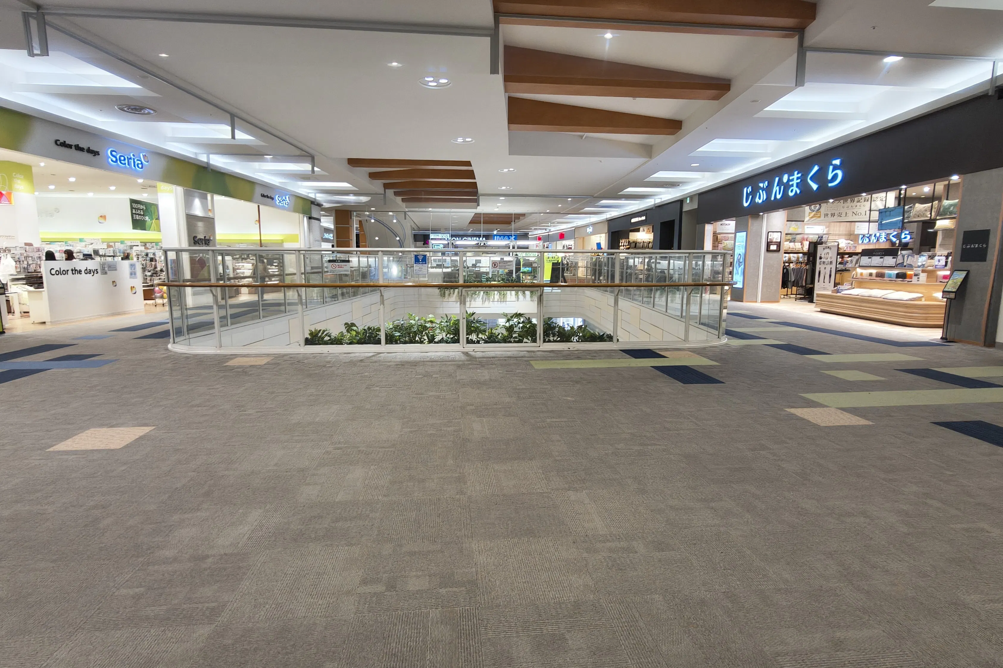 【イオンモール新潟亀田インター*】3F サンキューマート前