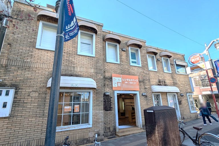 1Fワンフロアご利用可能!駅南口でて1軒目!踏切前の角スペースです!