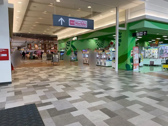 【イオンタウン東習志野】プロモーションや物販に最適な中央入口付近の屋内スペース